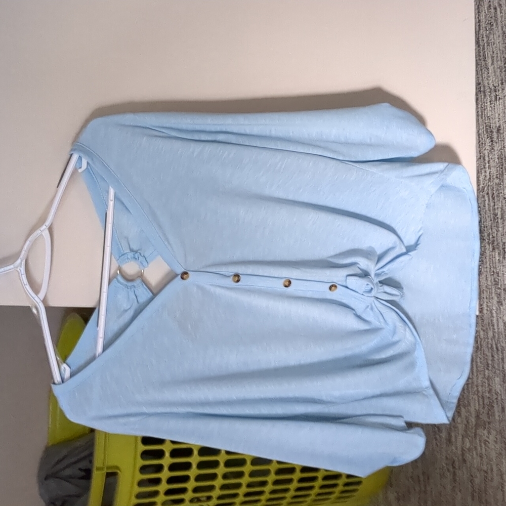 Woman's shirt